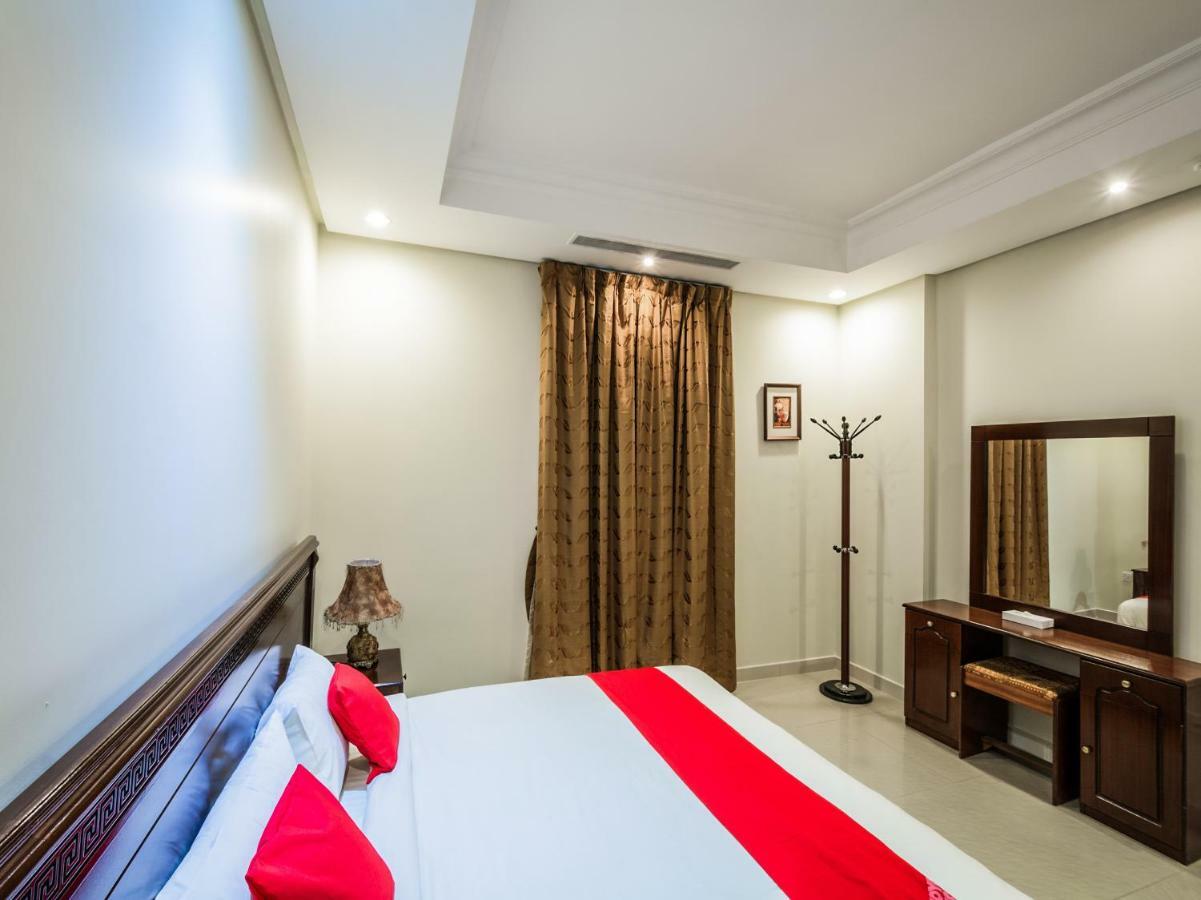 Capital O 162 Brzeen Hotel Рияд Екстериор снимка