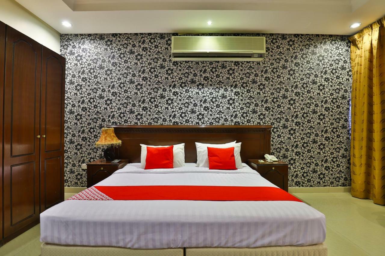 Capital O 162 Brzeen Hotel Рияд Екстериор снимка